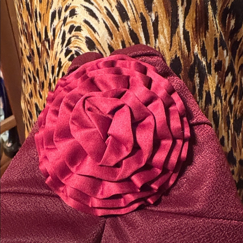 Vintage 1970s Burgundy Turban with Floral Accent - Picture 9 of 15